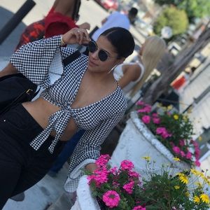 Meet your Posher, Celeste